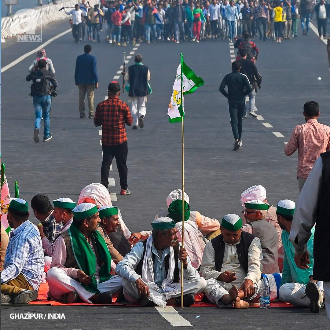 Kractivist's tweet image. We have a Right to Protest and We are Protesting for our Rights. We are not seeking charity. @PMOIndia @nstomar #FarmersNotForSale