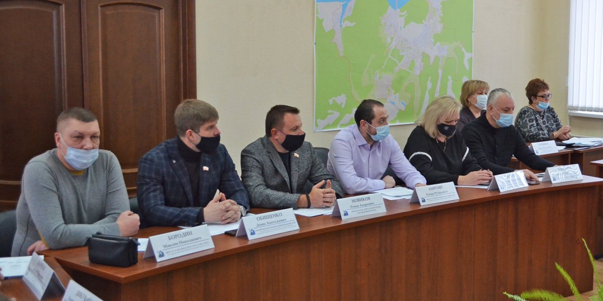 На 2021 год запланированы доходы в размере 1121574 тыс. рублей, расходы - 1153964 тыс. рублей, дефицит - 32390 тыс. рублей.

Утвержден бюджет городского округа Жигулевск на 2021 год | Дума городского округа Жигулевск Самарской области zhigu.samgd.ru/main/257173/