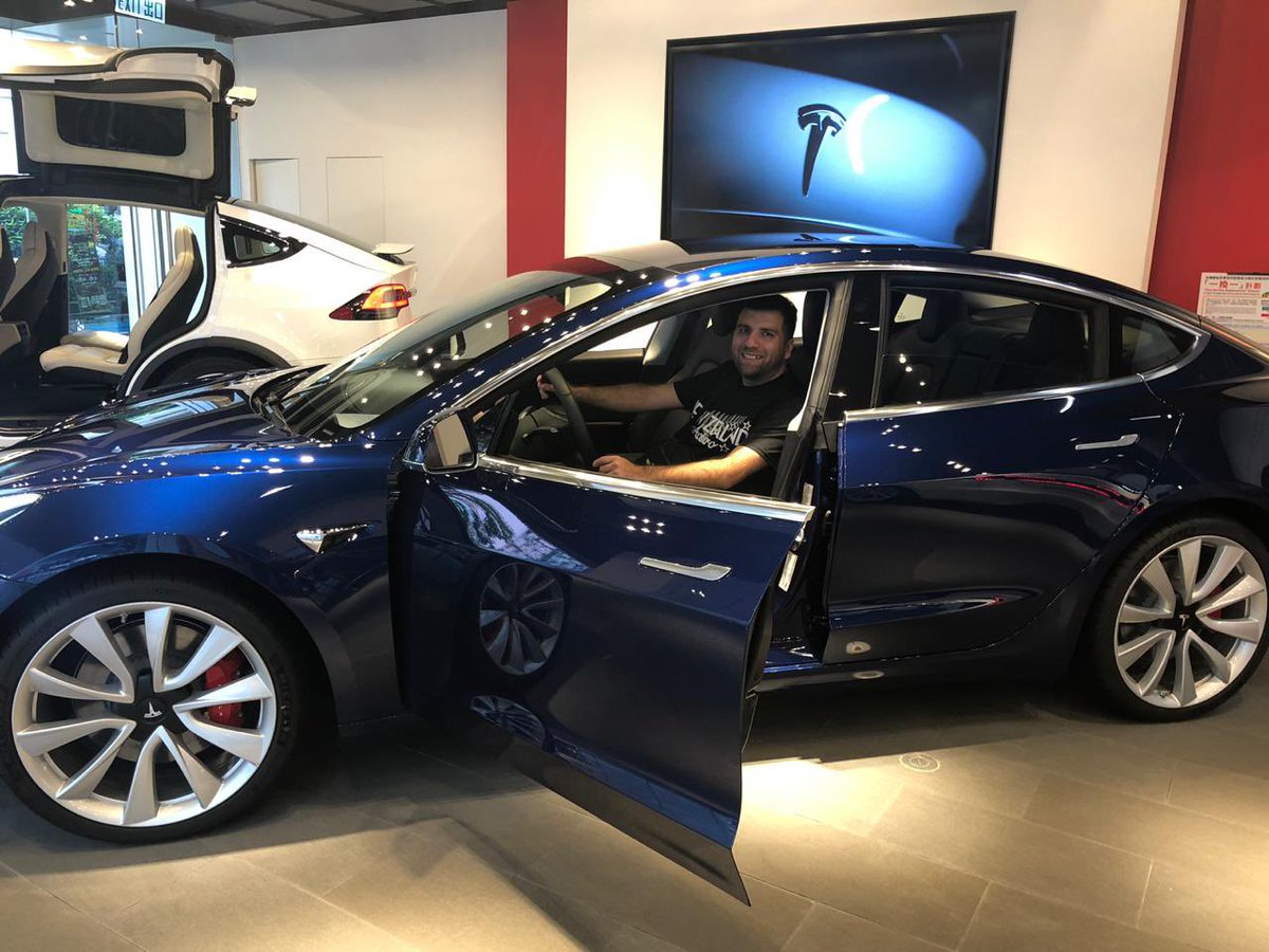jeanmachuca's tweet image. I would wish two gifts for this Christmas: 1st one is to have the latest @Tesla and 2nd one is to have @elonmusk developing a #qcobjects plugin for the latest Tesla :). (To dream is for free)