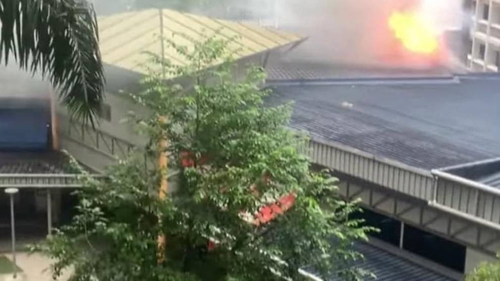 RT @ChannelNewsAsia: Fire at Choa Chu Kang coffee shop involved kitchen exhaust duct: SCDF https://t.co/udghtUejGL https://t.co/v1DnLImO9P