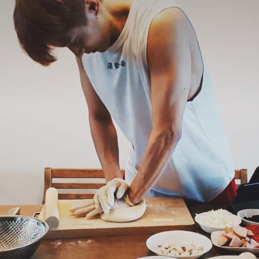 lee seokmin kneading dough — a necessary thread