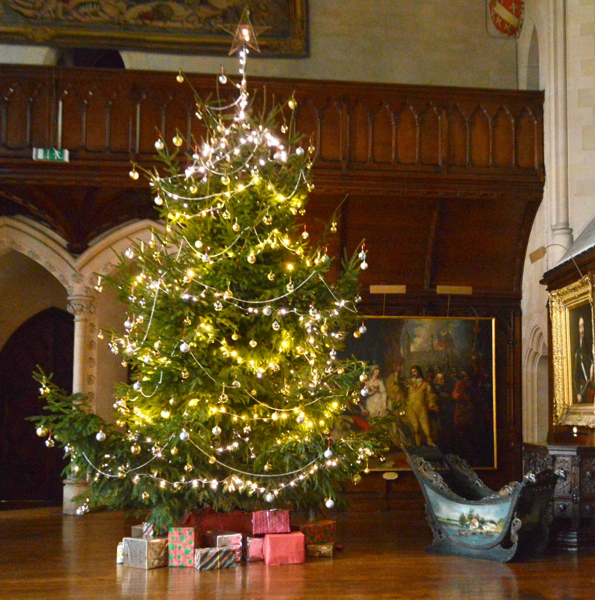 We'd like to wish everyone a very Merry Christmas from the whole team at Arundel Castle!