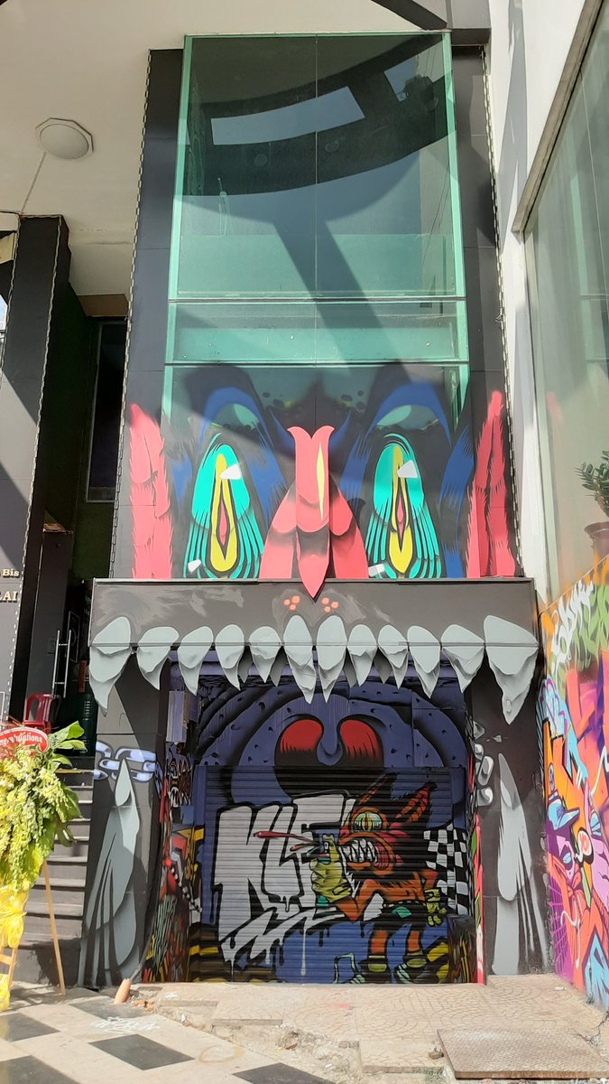 RothnikCroft's tweet photo. Graffiti in this town is A1 damn. https://t.co/Gf62abibw2
