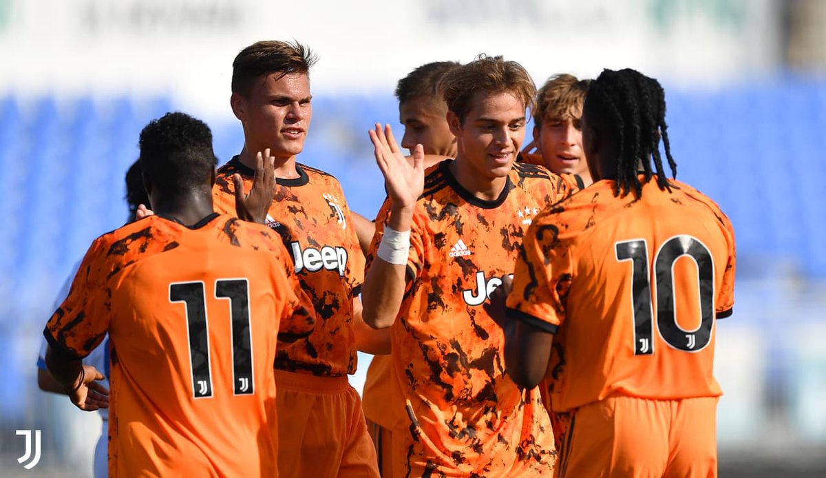 Un récit trop optimiste vu les déceptions du passé? Peut-être, mais cette stratégie de transformation de la formation bianconera est un fait, pas l'interprétation d'une évolution naturelle. Imaginer un ou plusieurs nouveau(x) Marchisio ne relève plus du rêve, c'est un projet.