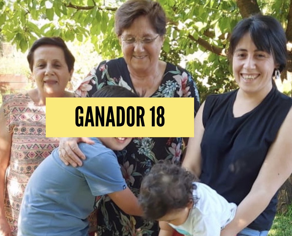 leonardofarkas's tweet photo. GANADOR  18: Un Millón de pesos.
Querido Adolfo, este es el ÚNICO premio de hoy 25 de Diciembre. Llegó por la Chimenea mientras dormías.
Tienes la mejor familia del mundo, incluida tu linda Tía Abuela.
La generosidad de tu Mamá no tiene igual.
Saludos a Concepción
Leonardo Farkas https://t.co/b0RMyKvROG