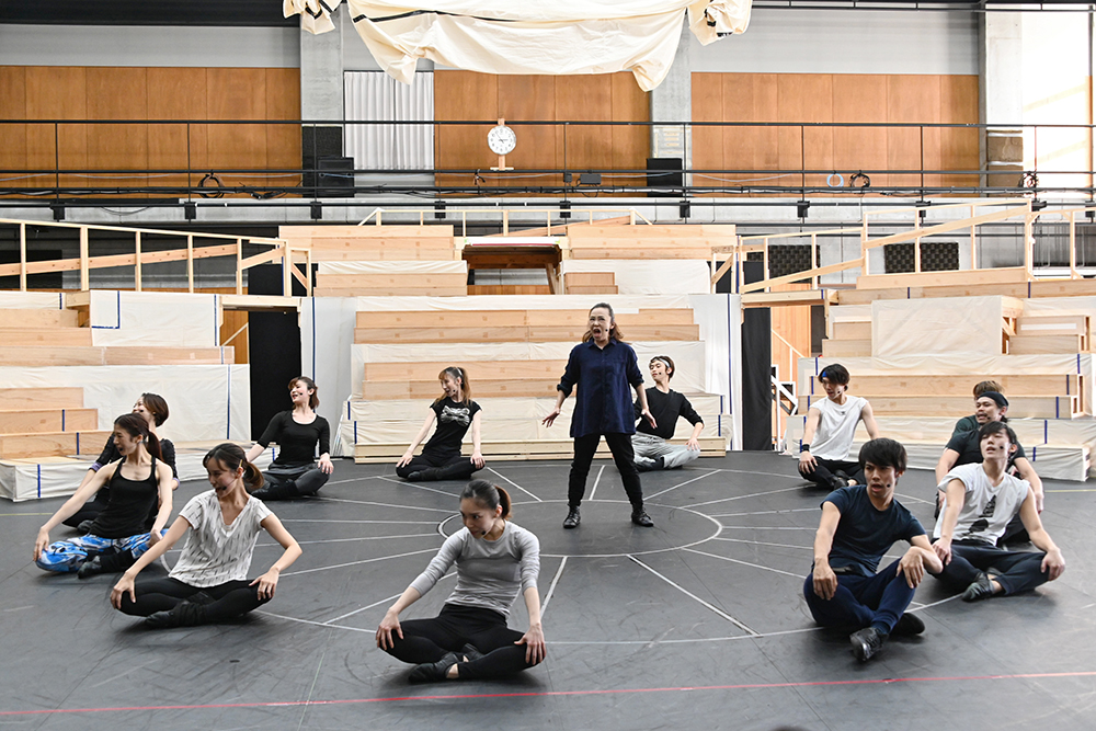 劇団四季 Jr東日本四季劇場 春 で初演を迎える 劇団四季 The Bridge 歌の架け橋 東京公演 来年1月10日の開幕に向けて 着々と準備が進んでいます 今日は サークル オブ ライフ が歌われるシーンを写真でお届け 劇団四季bridge