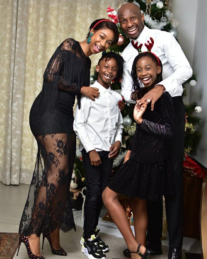 Joyeux Noël à toutes et à tous ! 🥳🎄❤ Profitez de vos proches 🙏🏿😘 #HAPPYCHRISTMAS #Christmas2020 #familytime