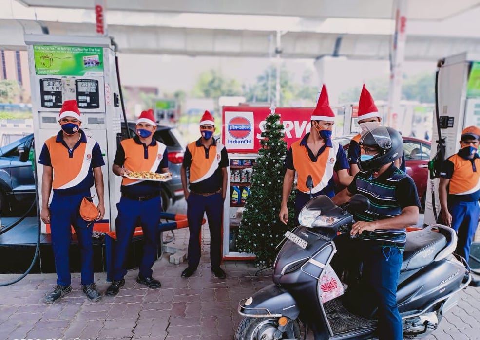 cocohitecg's tweet photo. Come and celebrate this joyous and festive day with us! Visit Coco Hitech City and we are here to welcome you with warmth and twinkling lights, Merry Christmas to our beautiful IndianOil Family @manash_routray
@IndianOilcl
@VigyanKumar
@tapsois20151
@SravanSRao https://t.co/LSdfd513MP