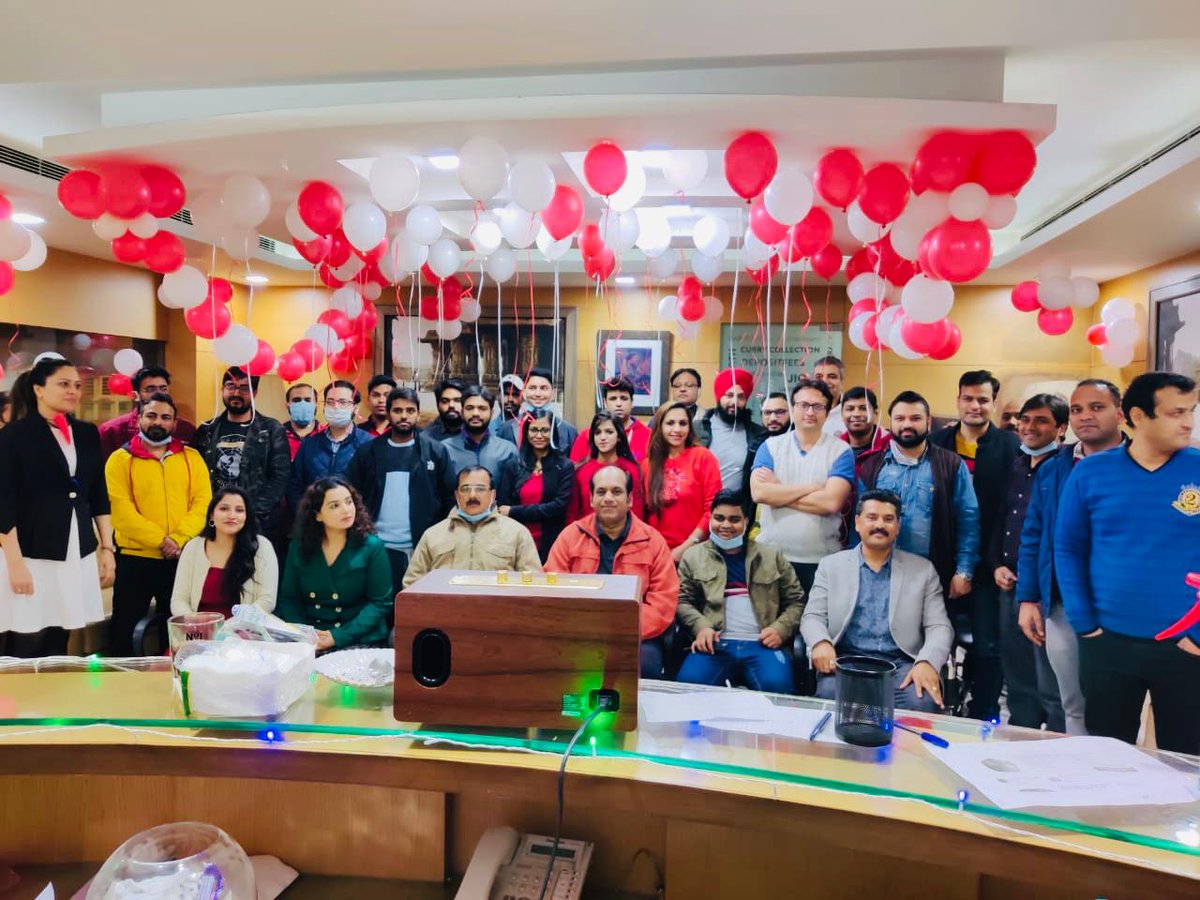 BlockcubeC's tweet photo. Blockcube wishes you all merry Christmas π€Ά π
#blockcube #merrychristmas2020 #christmas #celebration #happiness https://t.co/eIncnrR6G4
