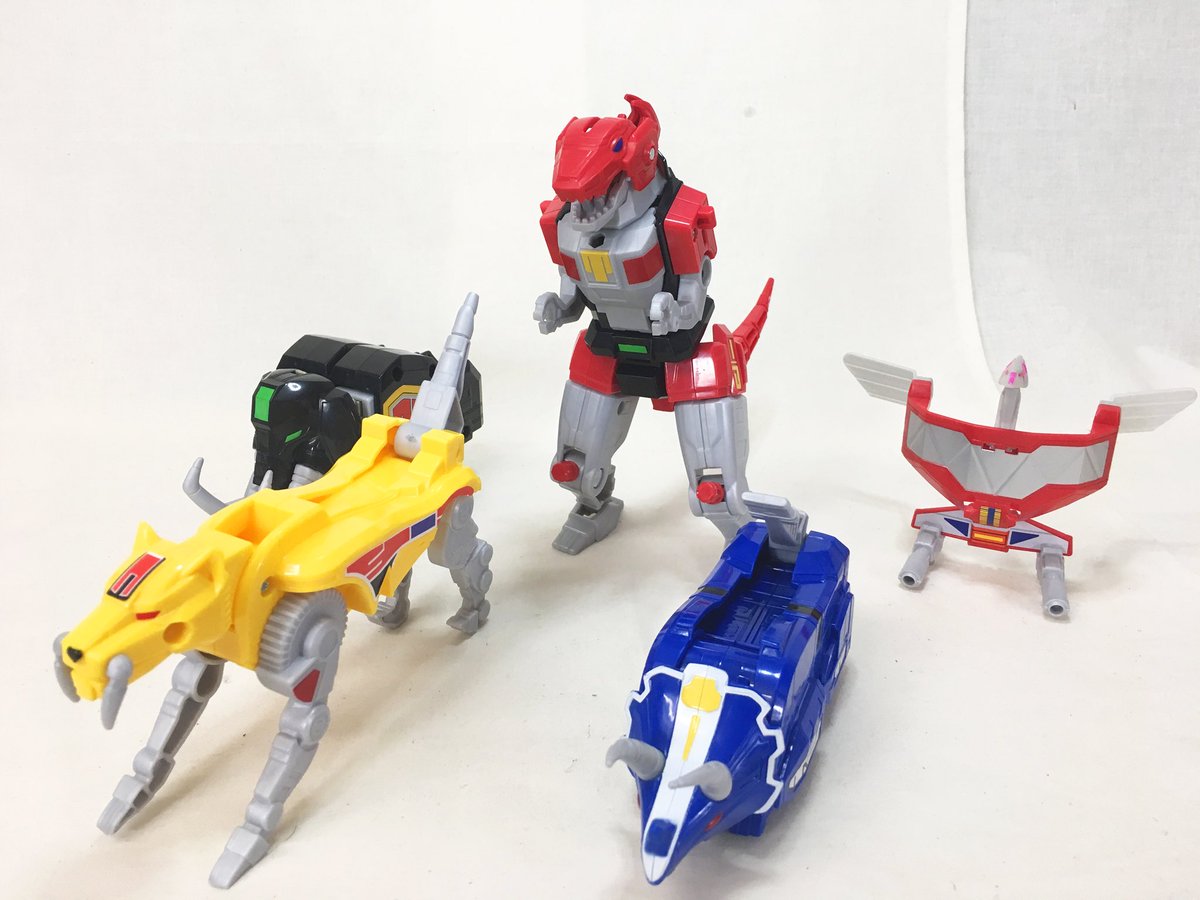 Battchi ハズブロ版 大獣神 ダイノメガゾード おぉ 結構話題になって 僕も気になってたハズブロ版の大獣神が手に入りました ちょっとレビューしたいと思いますので 是非お付き合い下さい Powerrangers Hasbro 恐竜 Battchi ハズブロ版 大獣神 ダイノメガゾード おぉ 結構話題になって 僕も気になってたハズブロ版の大獣神が手に入りました ちょっとレビューしたいと思いますので 是非お付き合い下さい Powerrangers Hasbro 恐竜