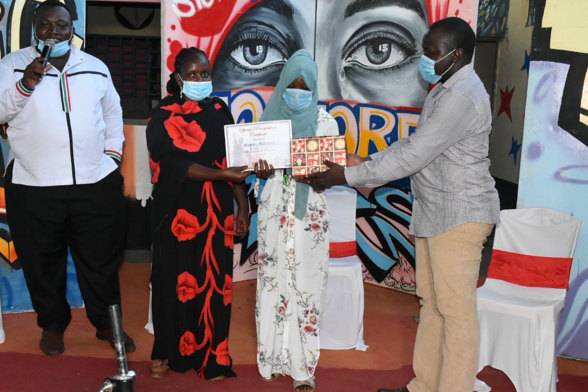 ManyattaYouth_m's tweet photo. #MAYEAnnualAwards2020
THE MOST IMPROVED THESPIAN OF THE YEAR 2020!
Join us in Congratulating Ms. @MohamedMasika for emerging the Most improved Thespian of the year. Her growth has impressed many including fellow artists. Her future in the industry is promising. https://t.co/0BoDTmCr0E
