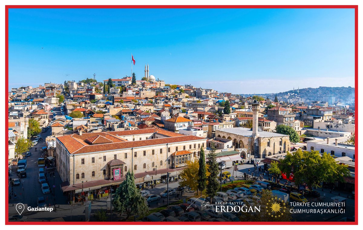 Türkiye Cumhuriyeti Cumhurbaşkanlığı olarak Gaziantep’in düşman işgalinden kurtuluş yıl dönümünü kutluyoruz. 

Kahraman şehit ve gazilerimizi rahmet ve minnetle anıyor, tüm Gaziantepli vatandaşlarımıza saygılarımızı sunuyoruz.