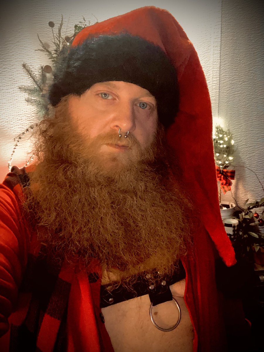 Kinky_Beard's tweet photo. Naughty Or Nice ? https://t.co/heYehHQHjr