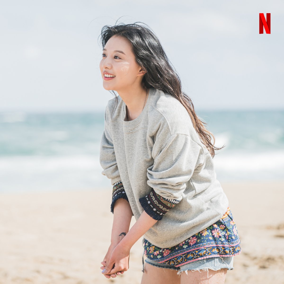 netflixth's tweet photo. #LoveStruckInTheCity #NetflixTH https://t.co/ouxgLQvspx