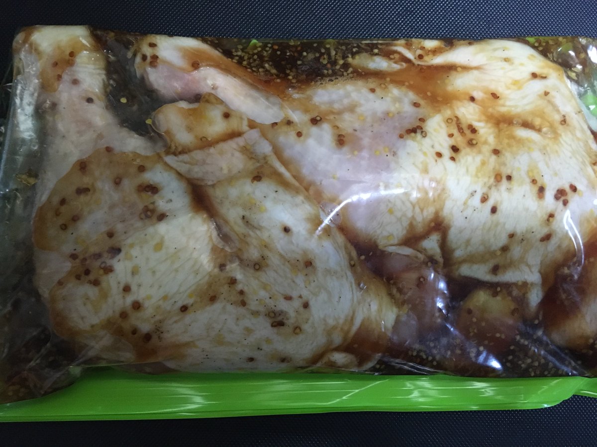 ななせなつひ ローストチキンはまだ間に合う 醤油 大さじ3 蜂蜜 大さじ2 砂糖 大さじ1 白ワイン 大さじ2 粒マス 大さじ1 レモン汁 大さじ1 にんにく すりおろし少々 ジップロックで入れて混ぜ合わせ 骨付きの鶏肉に揉みこんで1時間以上漬け0度の ななせなつひ ローストチキンはまだ間に合う 醤油 大さじ3 蜂蜜 大さじ2 砂糖 大さじ1 白ワイン 大さじ2 粒マス 大さじ1 レモン汁 大さじ1 にんにく すりおろし少々 ジップロックで入れて混ぜ合わせ 骨付きの鶏肉に揉みこんで1時間以上漬け0度の