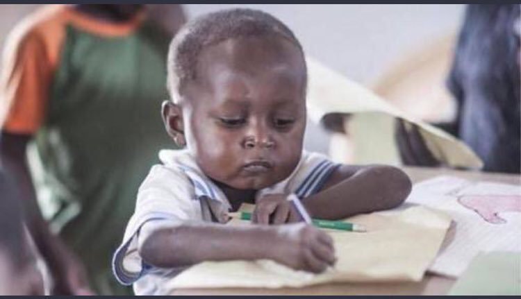 CAdzua's tweet image. Me trying to move carti from that no 2. #KiddwayaEntertainment