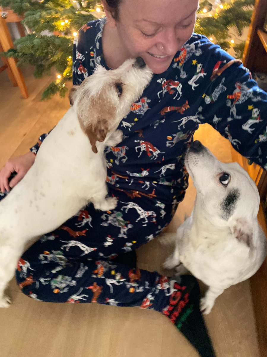 Flatterfashion's tweet photo. Day 360 #Outflat #ootd is Christmas pyjamas from @tu_clothing
Wishing everyone the best Christmas possible 🎄
#mastectomyfashion #dressingflat in aid of @FlatFriends_UK https://t.co/rLApxG9fsk