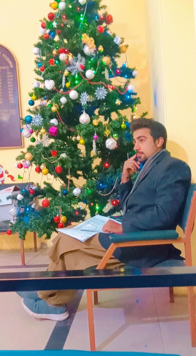 I would like to wish all my Christian friends all around the world on the occasion of Christmas &amp; NewYear Holidays.May these holidays bring Peace and joy to the entire World &amp; may we all live in peace, love&amp; Healthy.
Let's together for Humanity.🌎❤️
My best wishes always #Haris