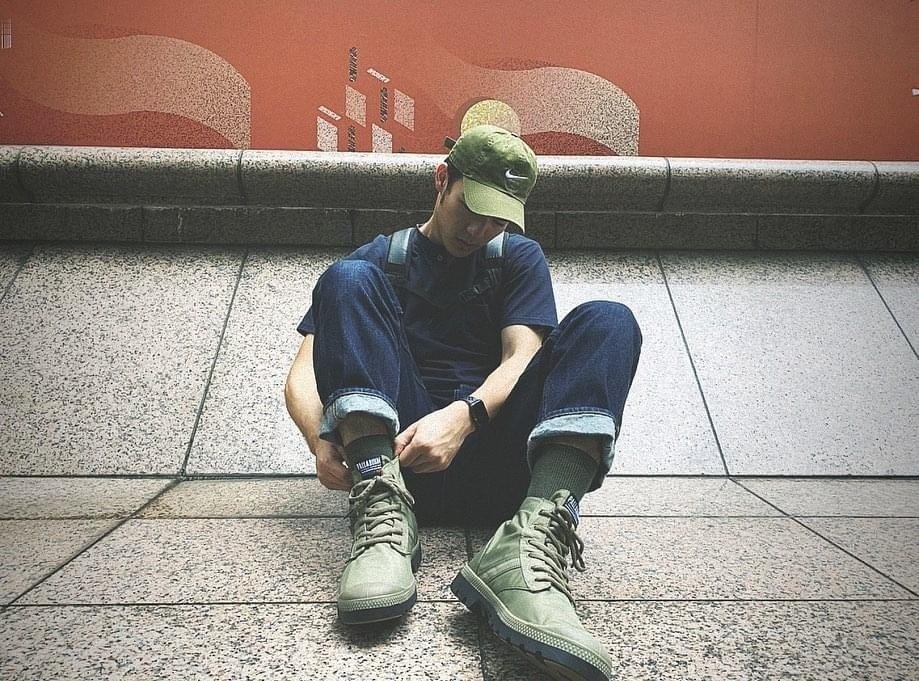 12. Edward Chen has been popular for playing homosexual roles before (e.g. Red Balloon). He has been participating in LGBTQ events to show support especially for his sister who he said has also came out of the closet.