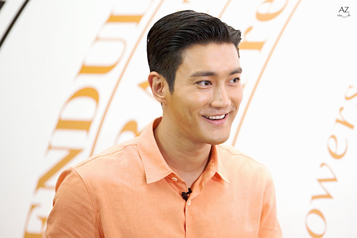siwon pics tweet media