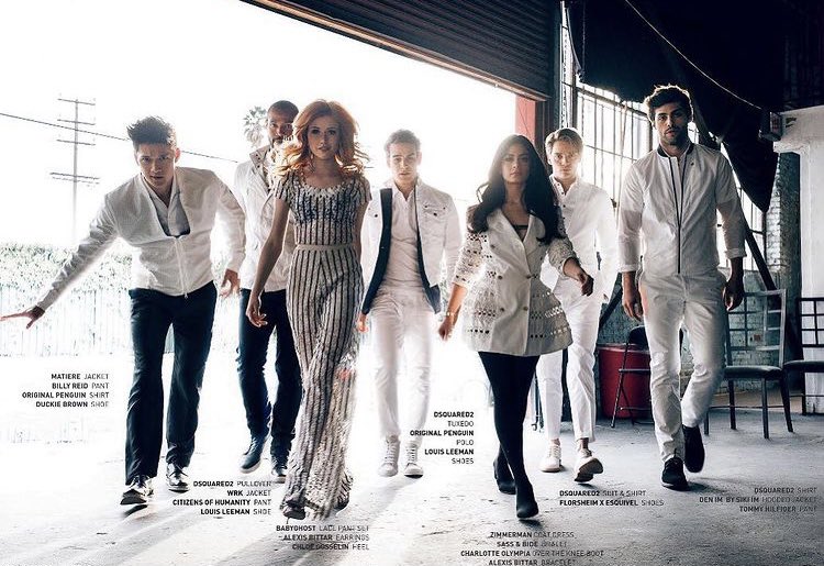 shadowhunnterss's tweet photo. We want new episodes to come to the series! (By the way, you're as gorgeous as ever 🤍💜)#Shadowhunters #Netflix #EdDecter https://t.co/kaXxE18RLe