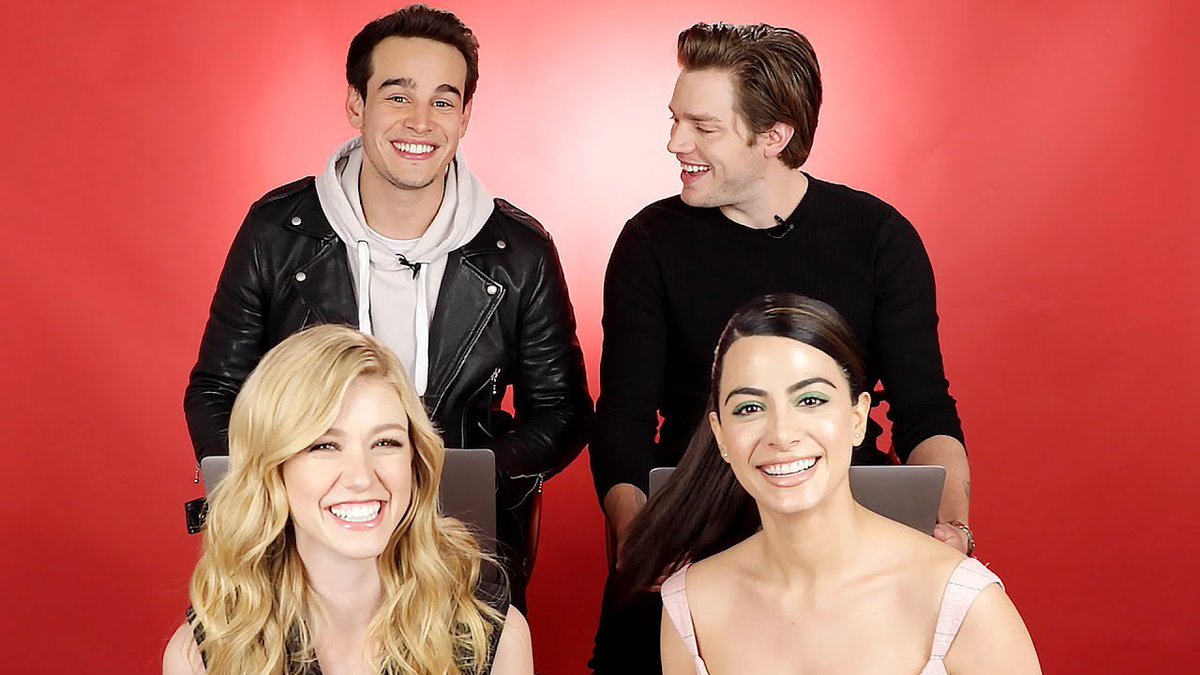 shadowhunnterss's tweet photo. We want new episodes to come to the series! (By the way, you're as gorgeous as ever 🤍💜)#Shadowhunters #Netflix #EdDecter https://t.co/kaXxE18RLe