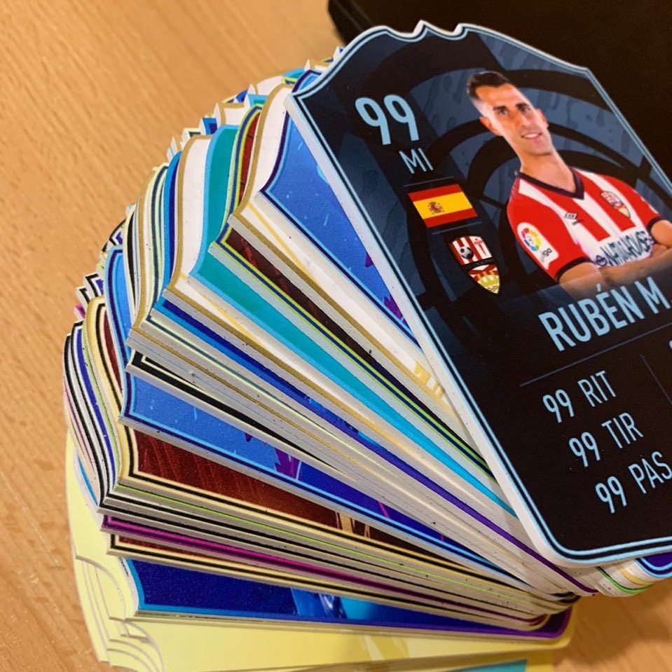 kamporiginal's tweet image. 🎁PAPÁ NOEL HA LLEGADO!🎁

Para celebrar nuestra primera Navidad, vamos a sortear una CARTA FIFA PERSONALIZADA a elegir por el ganador! 🎮

Para participar es muy sencillo:

✅RT A ESTE TWEET
✅ MG A ESTE TWEET 

EL GANADOR SE DIRÁ EL DÍA 1 DE ENERO! MUCHA SUERTE!📱