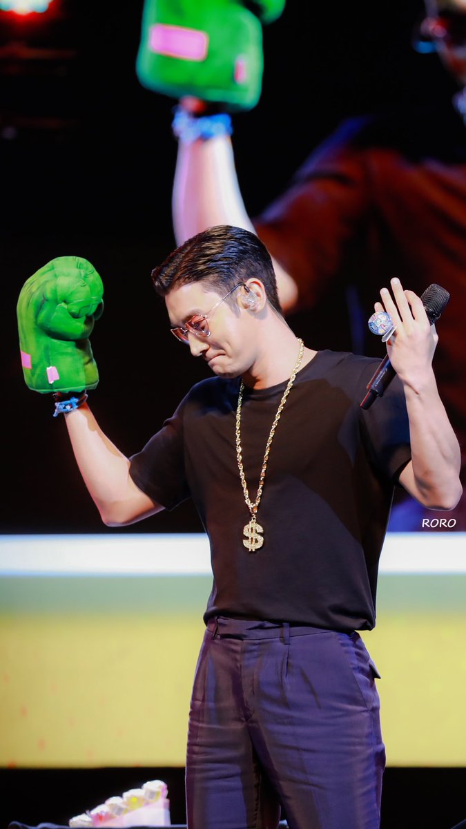 siwon pics (@dailysiwon) on Twitter photo 
