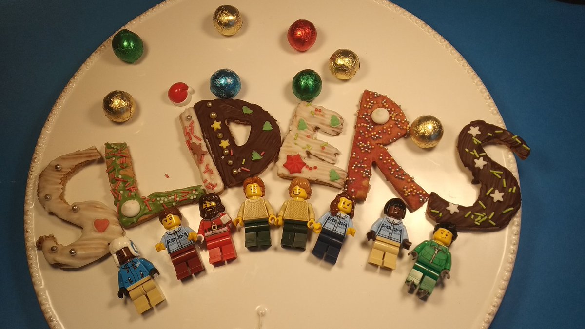 BrickLadyAgata's tweet photo. Merry Christmas everyone from the #bricksliders 🎅🌲
#BringBackSliders
#slidersfamily @CleavantDericks @MrJerryOC @kariwuhrer @TembiLocke @RobFloyd1 https://t.co/2EuNH85J7N
