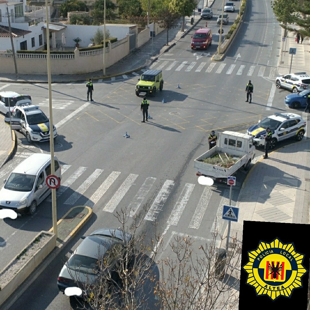⚠RECUERDA: Estamos en nivel 4 de alerta antiterrorista .
Si estas #Navidades observas alguna conducta sospechosa. Ponte en contacto con #PLALTEA al 965845511 , #GuardiaCivil 062 , #CPN 091