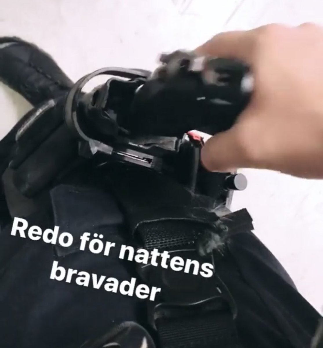 KarlssonMax's tweet photo. Poliser på Instagram del ? https://t.co/kdNqDXYOvU
