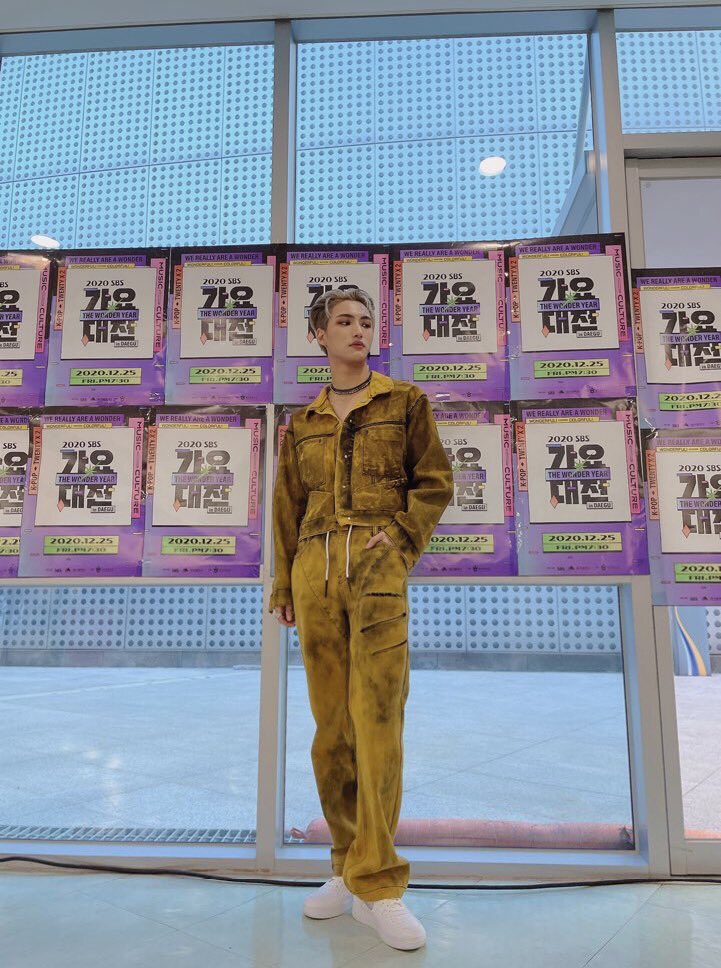 ATEEZofficial's tweet image. [#성화] 오늘은 치킨에 머스타드소스가 땡기는 날, 오늘 무대두 함께 응원해줘서 고마워요 에이티니💛💛💛💛💛
#ATEEZ #에이티즈