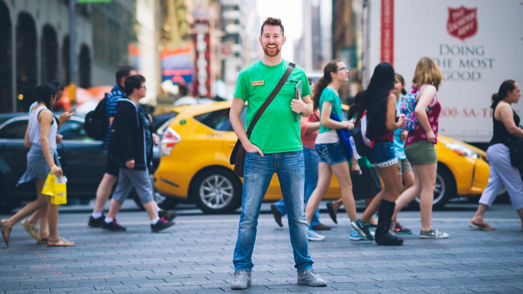 When most of us think of the Broadway business, we think of the three major theater chains that own most theaters. But the theater industry is actually mostly supported by much smaller “mom and pop” based businesses. Tim Dolan runs <a href="/BroadwayUpClose/">BroadwayUpClose</a> 
10glo.com/news/tim-dolan…