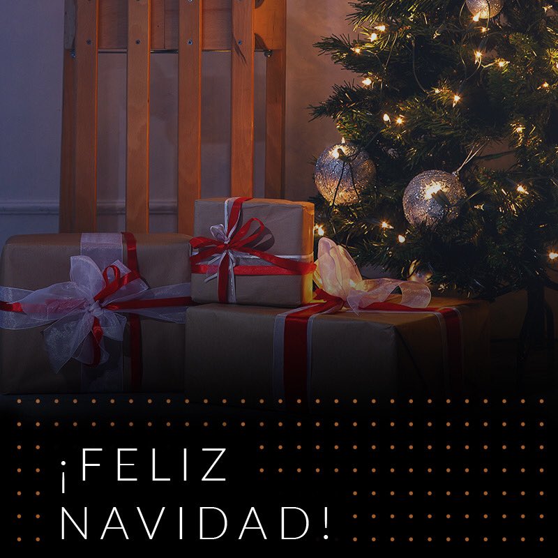 🥂🎄¡#DeBarricas les desea Feliz Navidad!🎄🥂

#Navidad #FelicesFiestas #Navidad2020
