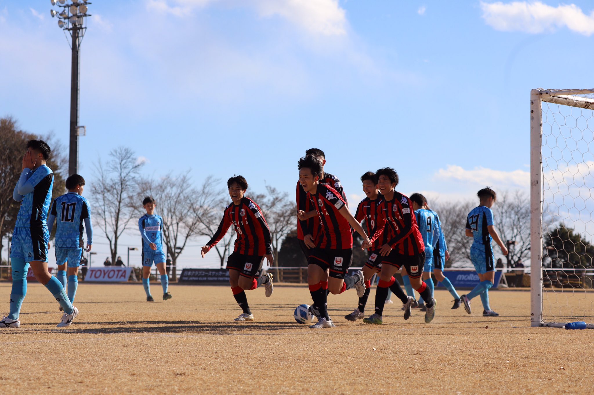 北海道コンサドーレ札幌公式 日本クラブユース選手権 U 18 大会 1回戦 Fc大阪 追加点 幸坂琉輝のckから 成瀬護 2 0 Consadole コンサドーレ U18 クラブユース Twitter