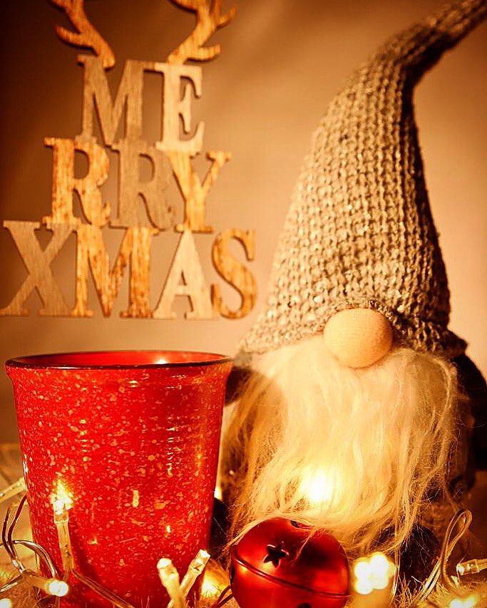 cafe_elixir's tweet photo. Navidad es sinónimo de compartir en familia. Disfruta de esos pequeños momentos con un #buencafé ❤️ 
¡Feliz Navidad amigos cafeteros! 
#coffeechristmas #elixircoffees #cafedeespecialidad #specialtycoffee https://t.co/g3ifZCi3wc
