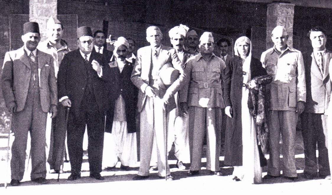 Quaid-e-Azam with main party members in Karachi