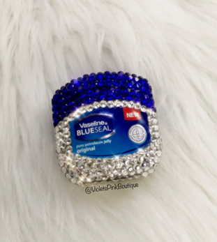 Dedhfootiya Bhaand / Fake Ids ki Dukan / Ramleela ki ManthraNice dress to wear at home, vacationsSpecial make up kit with a UNICORN bag Travel essentials connect the dots condom and asatya lotion  (5/7)