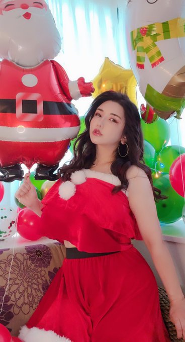 2 pic. Happy sexy Chrismas!!!
✨?✨

https://t.co/rZHVzhvEU1 https://t.co/CXJXztZGQu