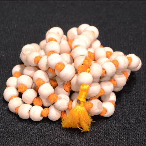 Mostly 'Tulsi mala' is seen worn by 'Vishnu' and 'Krishna' devotees and Buddhists prefer the black 'Tulsi mala'. In Vishnu Dharmaottara, Sri Vishnu himself says that anyone who wears Tulsi mala, even if he is of Tamsik vriti or bad character, will surely attain Prabhu himself.