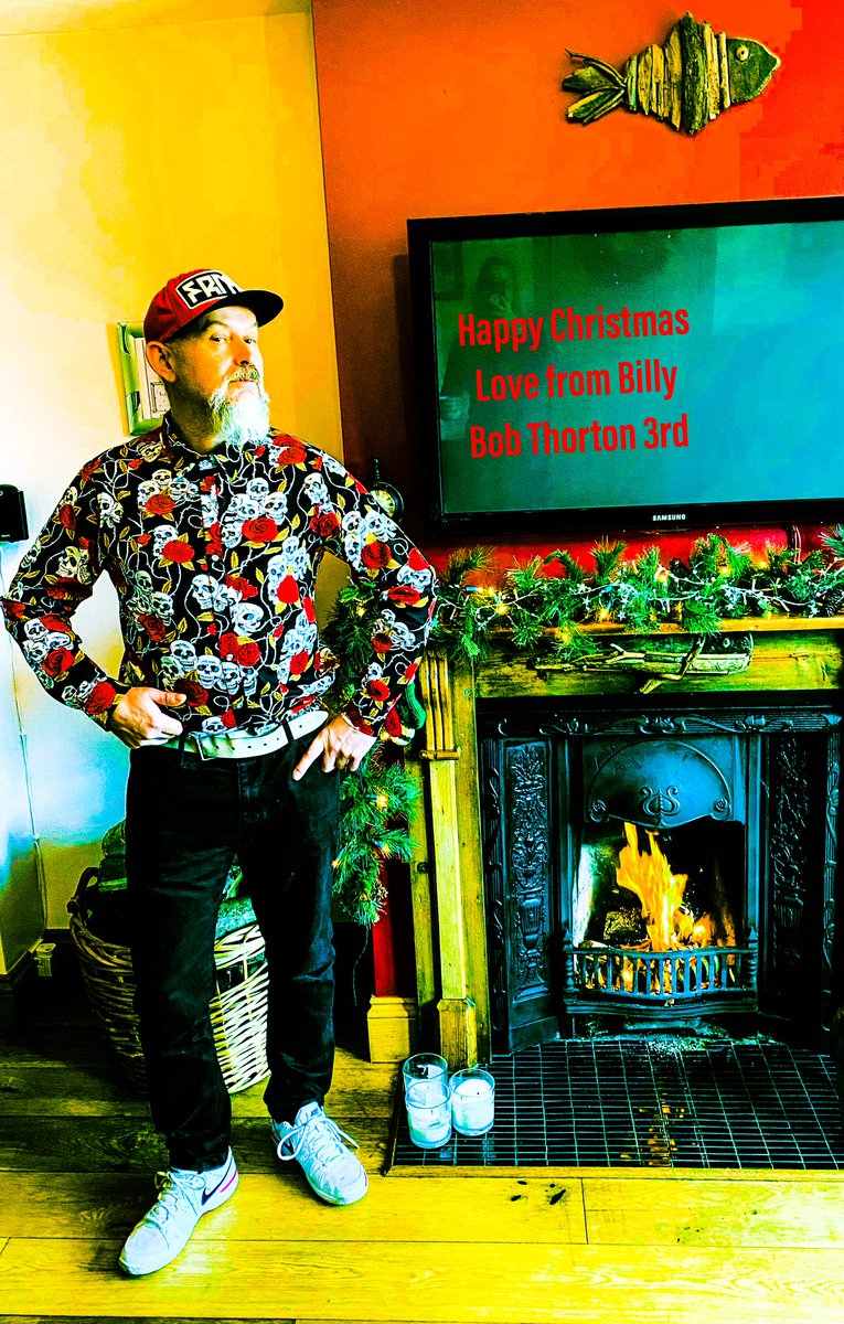 robber_Byker's tweet image. @GayeBykers @SwampDelta  @CrazyheadUK @MusicMarketingA @carolineb_songs @Caroline_Pierce @Scavengers_UK @JWilkoDigital 
@Pablo_Rocksey_M
Happy X mass From
Little Rock- Arkansas 😉 USA