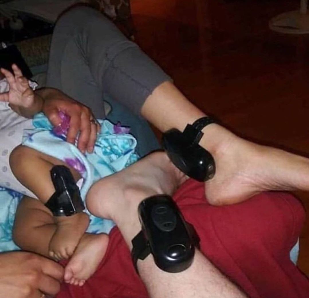 Christmas in the <a href="/RandomIdiotOn/">randomidiotonline</a> house!!