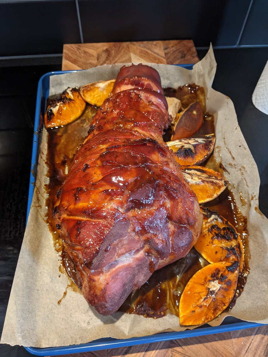 JustJenn tweet media