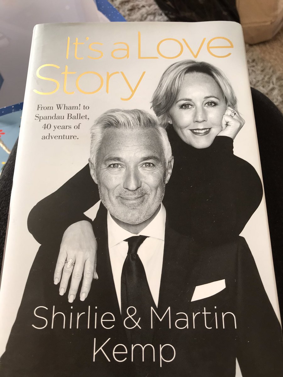 ohmrshayes's tweet photo. Looking forward to reading this 💝 #ChristmasPresent @realmartinkemp @Shirliekemp https://t.co/eoMXgLixmK