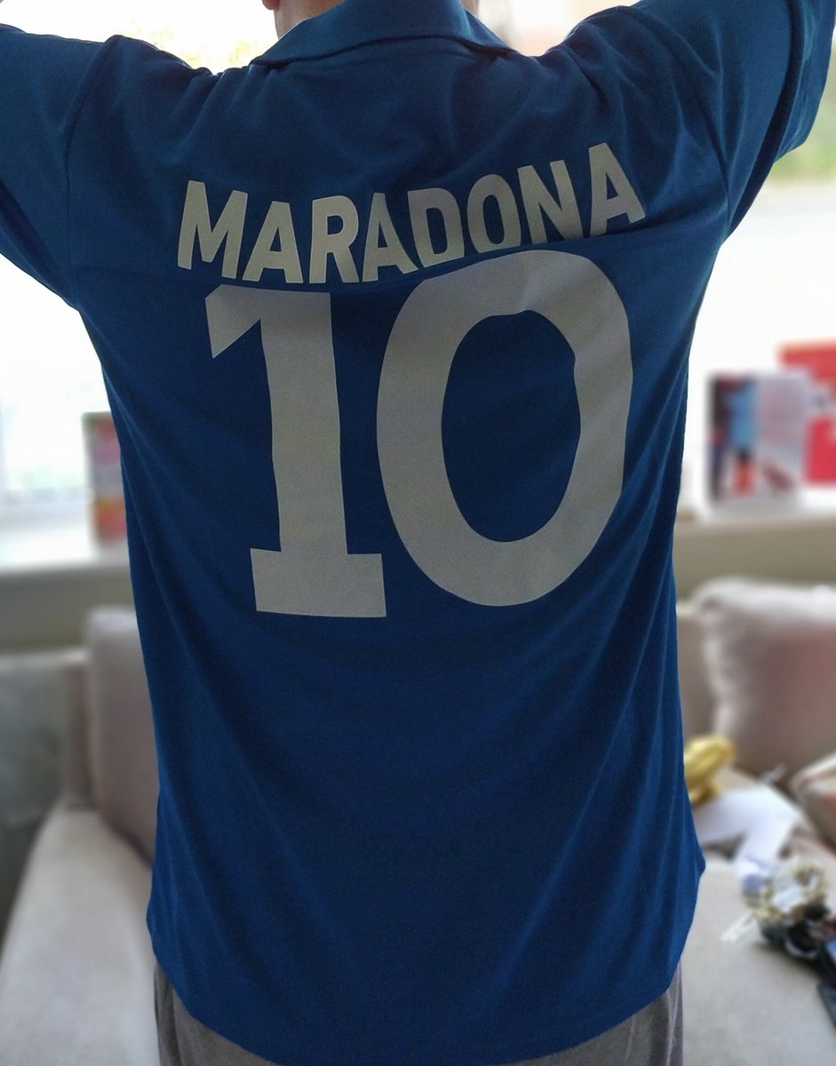 stevie_nicholls's tweet image. I won at Xmas. Game over.....El Pibe de Oro #RIPDiego