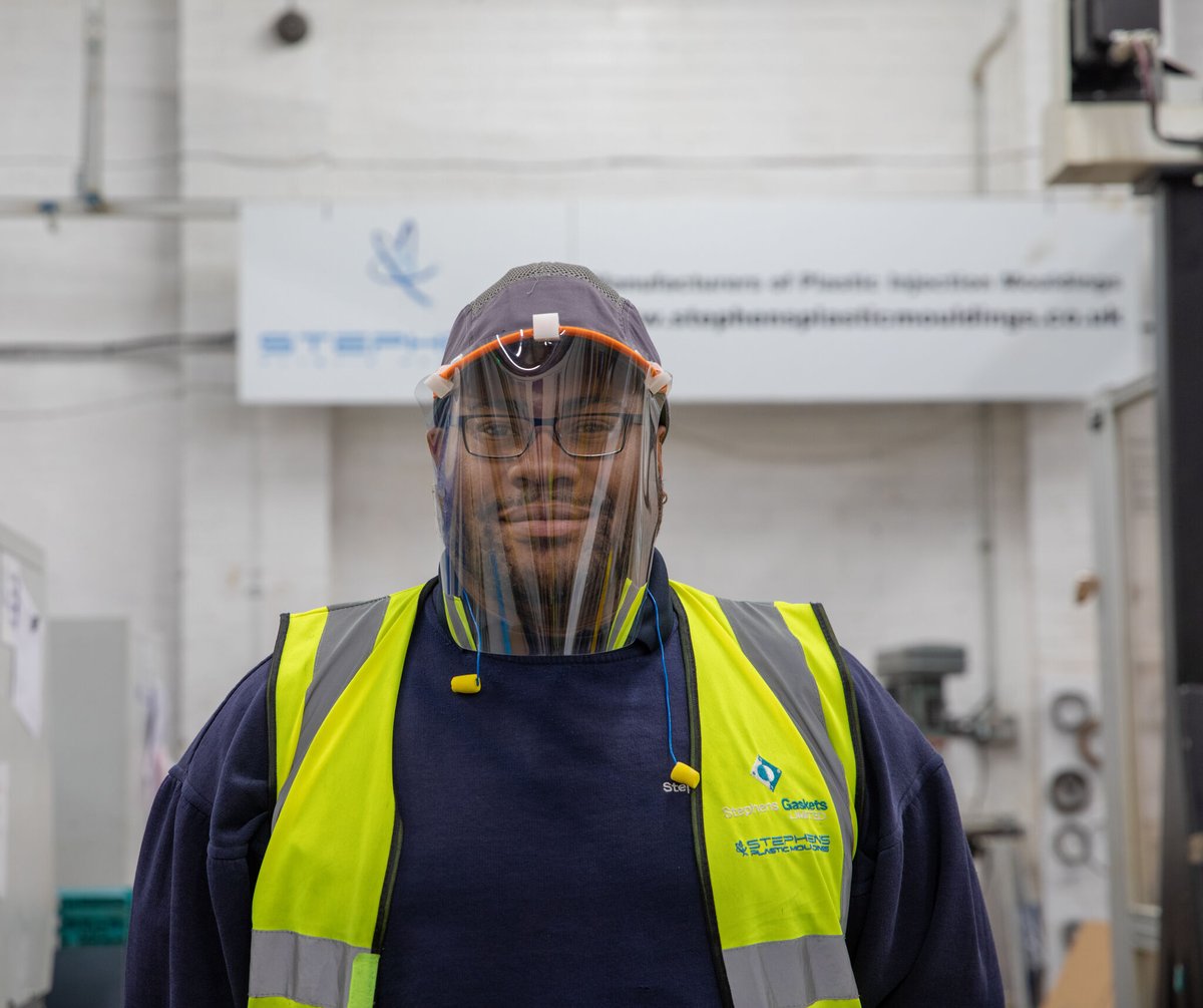 stephensgaskets's tweet photo. We manufacture #PPE
Full face clear #ProtectiveShields for #BaseballCaps as shown in the images...https://t.co/13RKfxm0Ug
& CE EN166 Certified Plastic #FaceShields https://t.co/GMC0EiXkZp
#NHS #PPE #Keyworkers #Hygiene #HealthandSafety #ManchesterHour #LiverpoolHour #Bizhour https://t.co/maUfDD2sME