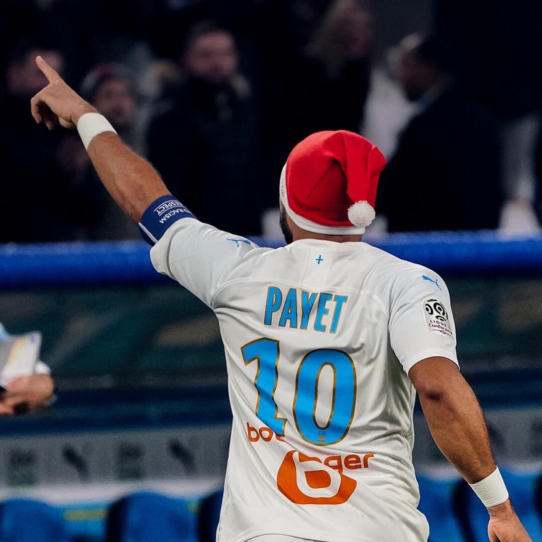 VelodromePics's tweet photo. « Joyeux Noël » 🎅

📸 OM

#Velodrome • #TeamOM https://t.co/issKj54zsz