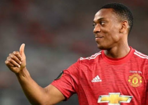 Debunking the myth that Anthony martial is a bad player and isnt important for man utd . [THREAD]