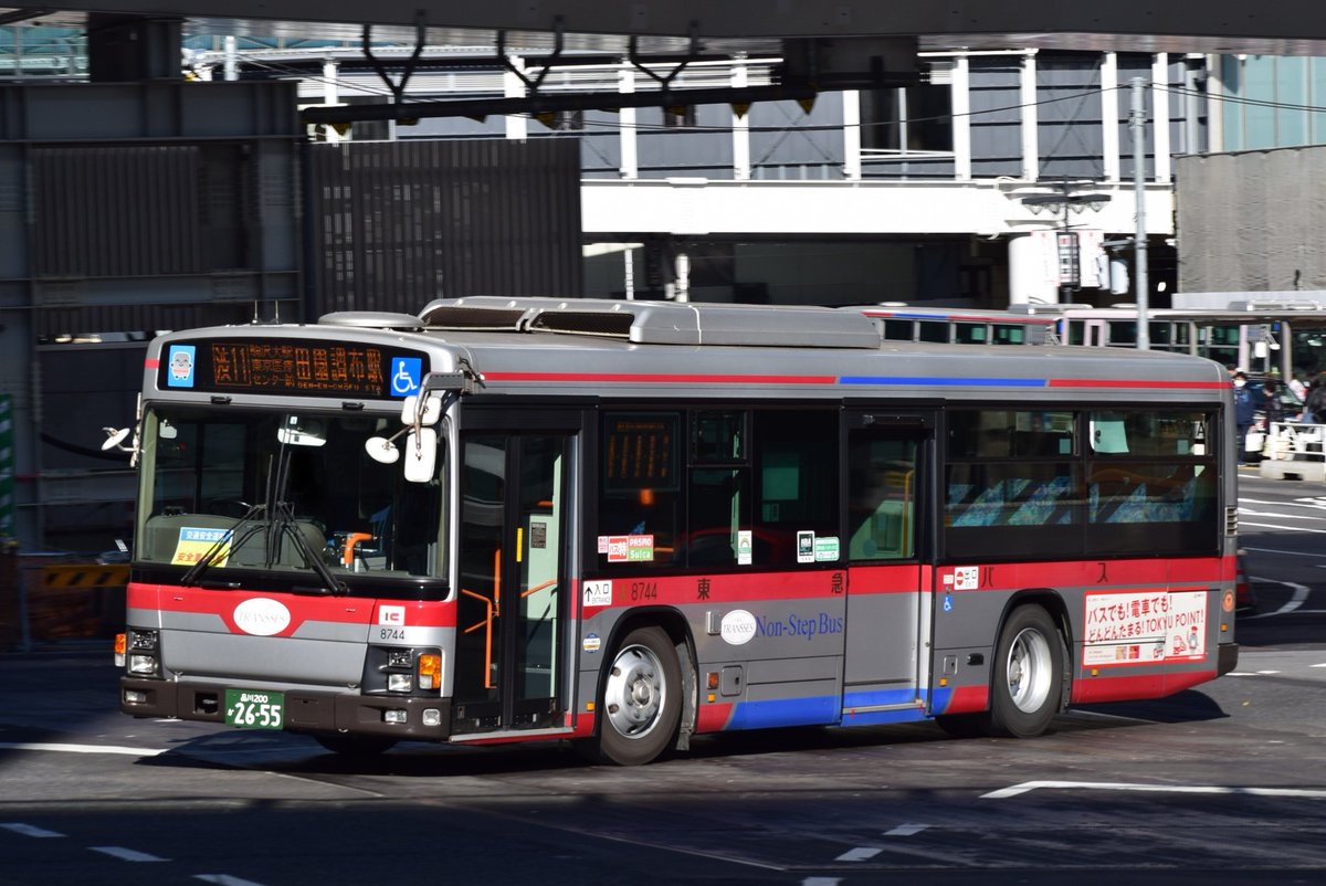 AK70216's tweet photo. 12/25
TA1244(QPG-LV234L3)新道線
A8744(PJ-KV234L1)グランド線
A1075(PKG-MP35UK改)下馬線
TA715(PKG-RA274KAN)教習車
冬休みになり今まで撮れる機会がなかった渋谷での順光撮影をしてきました。 https://t.co/0dLCHzQRNw