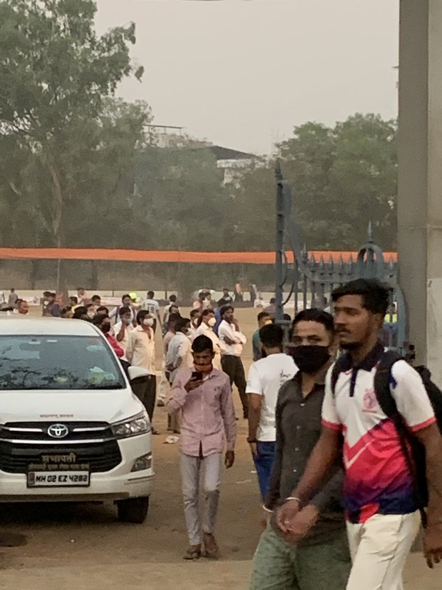 bmehrotra's tweet photo. So this how #Maharashtra will win the fight against #coronavirus no #covid appropriate behaviour at event in Koparkhairne #NaviMumbai @OfficeofUT @AUThackeray @NaviMumbaiCity @Navimumpolice #NoMasks #nosocialdistancing https://t.co/pOxoxwrZPC